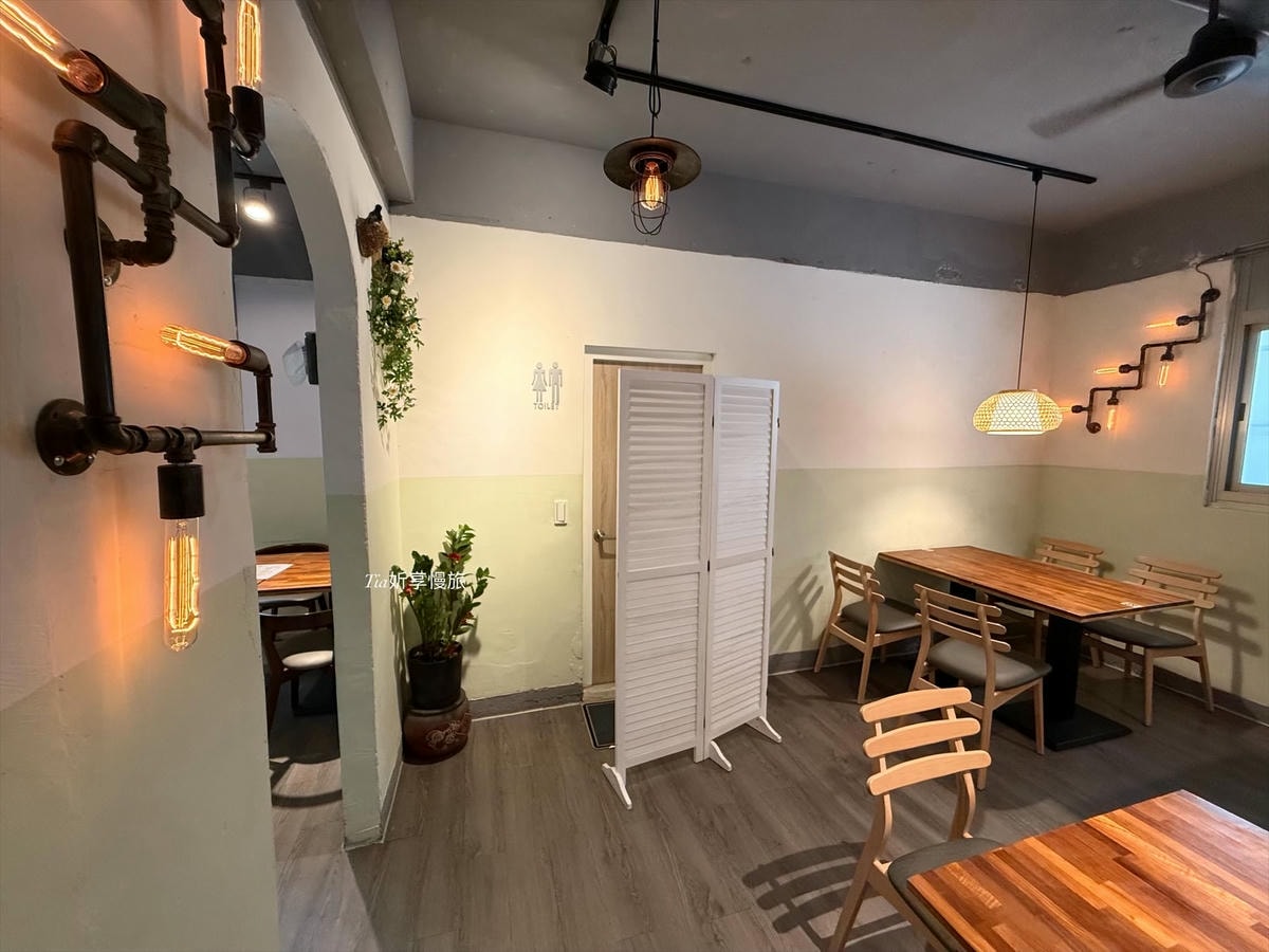 金山定食|食伍巷,金山老街走路6分鐘平價泰式/海鮮/小火鍋餐廳(含菜單) - 第5張圖 金山定食|食伍巷,金山老街走路6分鐘平價泰式/海鮮/小火鍋餐廳(含菜單)
