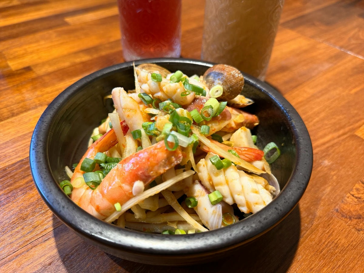 金山定食|食伍巷,金山老街走路6分鐘平價泰式/海鮮/小火鍋餐廳(含菜單) - 第12張圖 金山定食|食伍巷,金山老街走路6分鐘平價泰式/海鮮/小火鍋餐廳(含菜單)