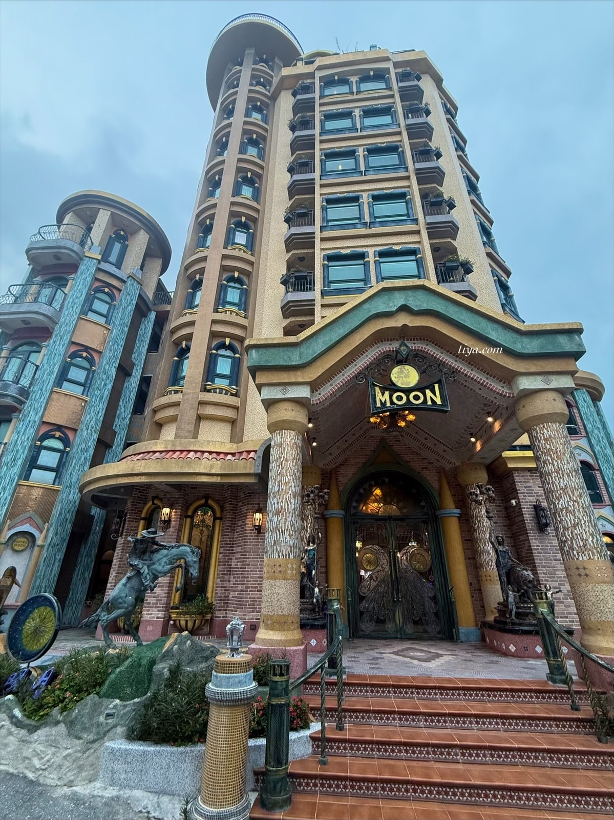 七星潭水上明月海景渡假旅店｜花蓮高級民宿一泊二食評價（晚餐/設施/泳池開箱）