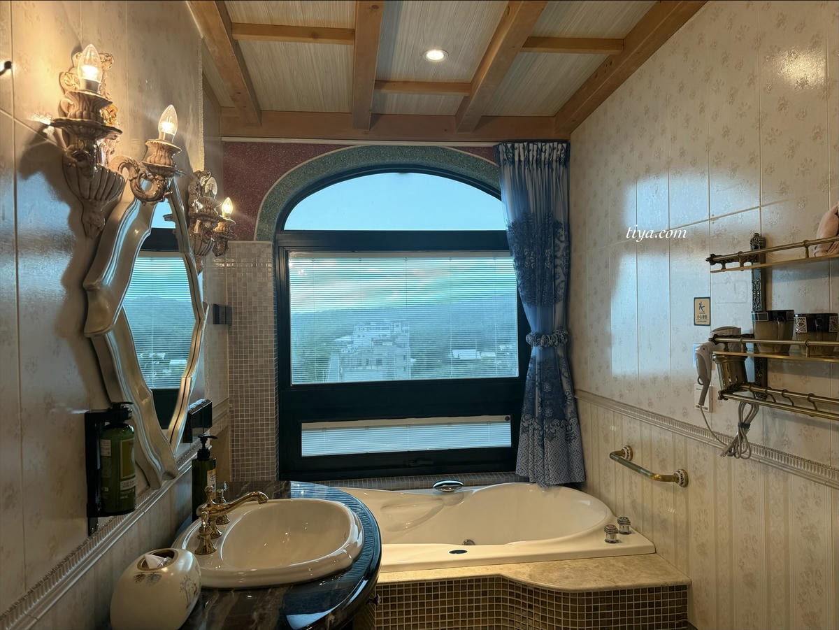 七星潭水上明月海景渡假旅店｜花蓮高級民宿一泊二食評價（晚餐/設施/泳池開箱）