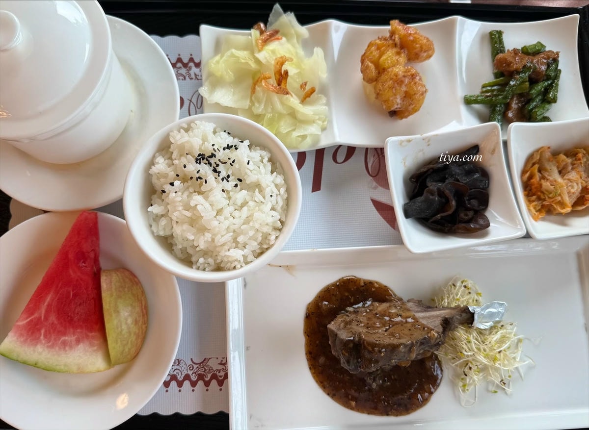 苗栗景點住宿|西湖渡假村 $1800/人一泊三食!還有親子樂園、動態實境恐龍特展 - 第26張圖 苗栗景點住宿|西湖渡假村 $1800/人一泊三食!還有親子樂園、動態實境恐龍特展