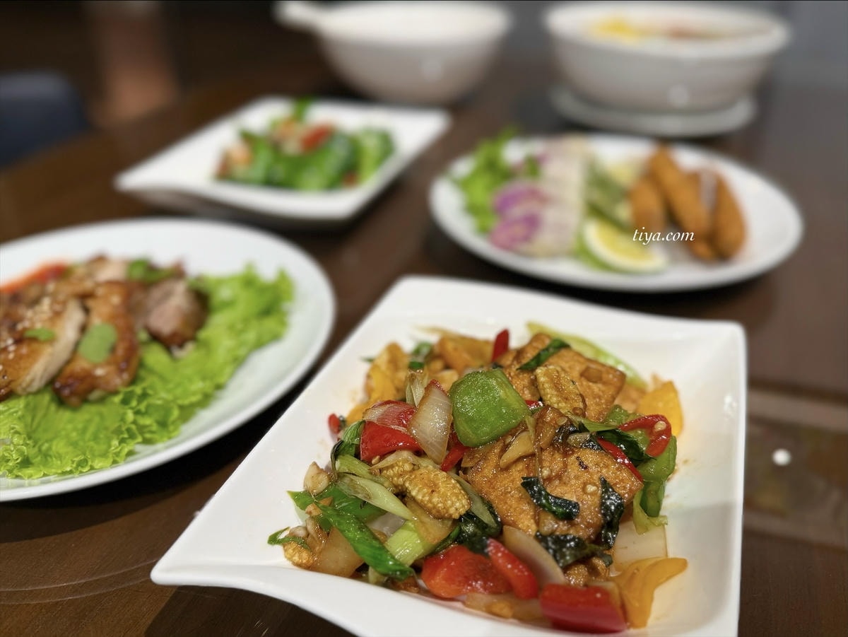 登美山莊|新竹住宿一泊二食,早晚餐超美味!賞山景、螢火蟲的世外桃源 - 第16張圖 登美山莊|新竹住宿一泊二食,早晚餐超美味!賞山景、螢火蟲的世外桃源