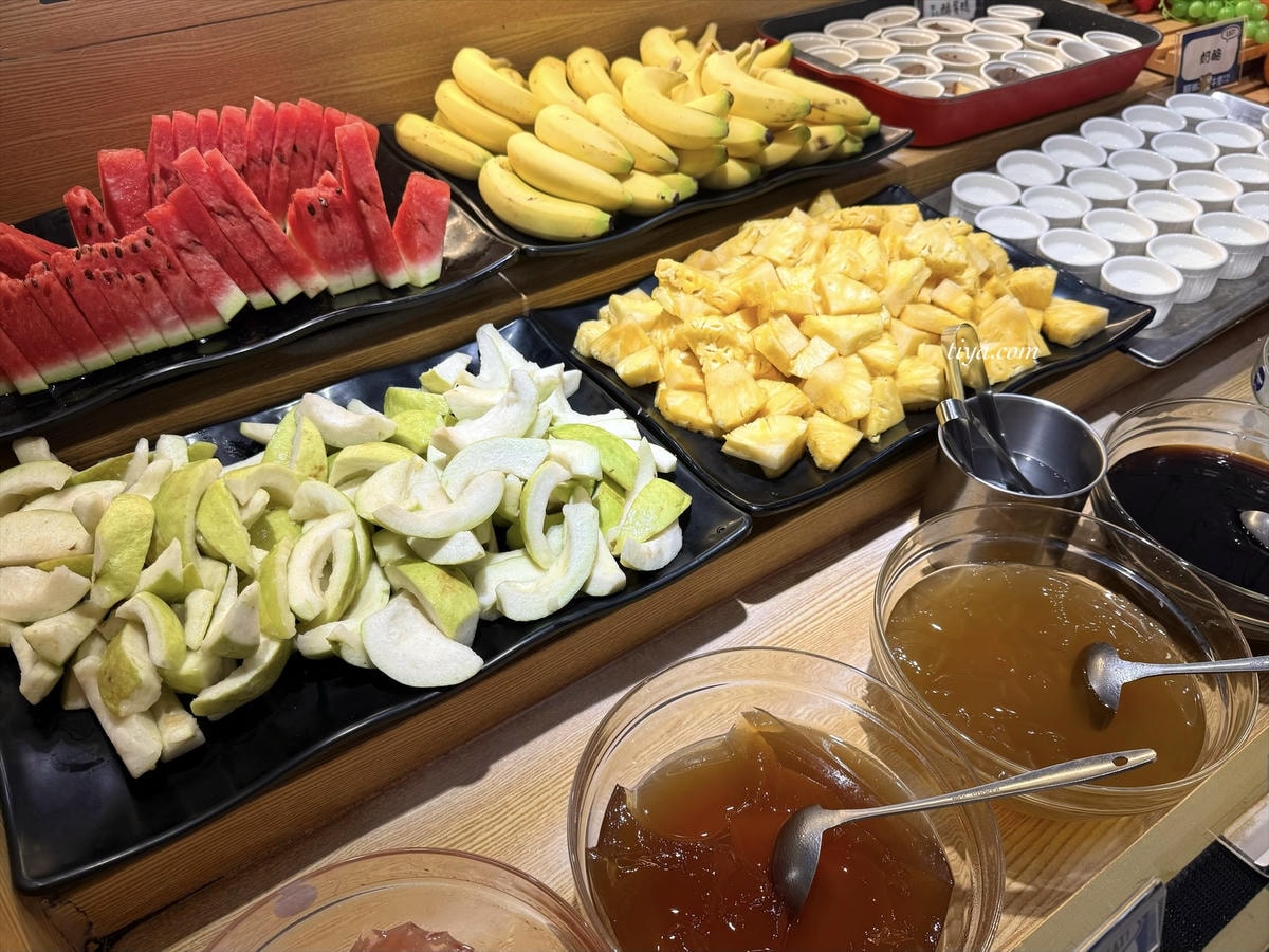 板橋牛排推薦｜牛室炙燒牛排板橋府中店，自助吧吃到飽＄388起（含菜單）
