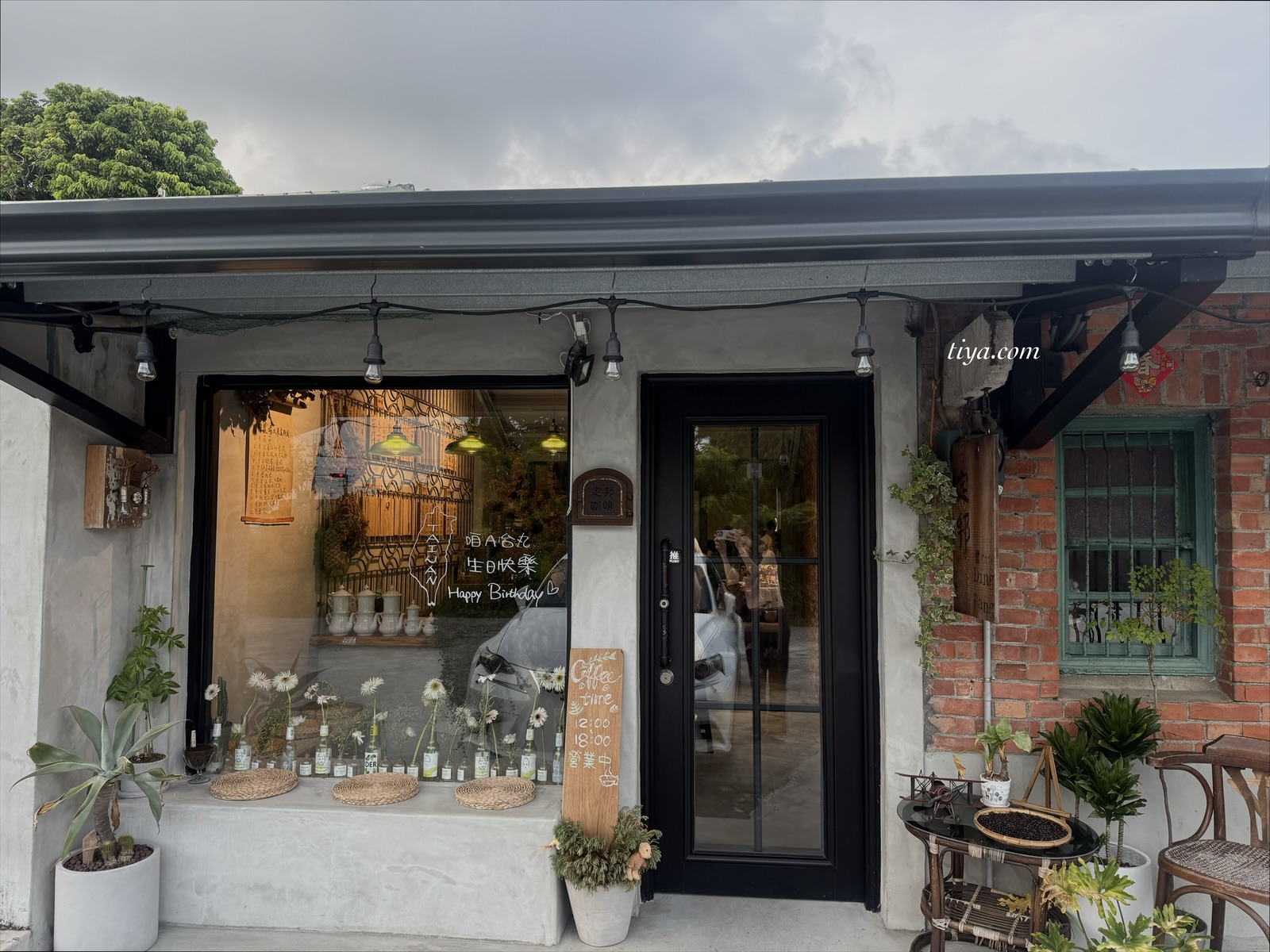 礁溪老宅咖啡廳推薦|定邦咖啡 三合院中享受哈密瓜拿鐵、戚風蛋糕 - 第2張圖