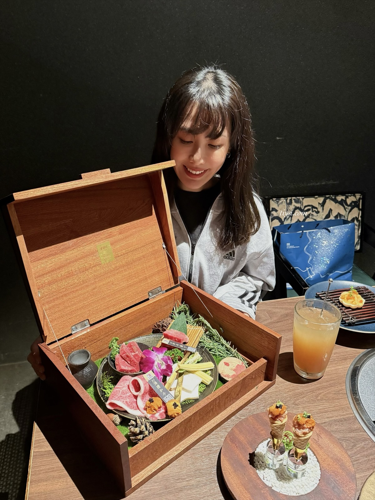 揪餖燒肉 微風南山店|信義區高級和牛燒肉創意套餐,一人15道精緻餐點(含菜單) - 第18張圖