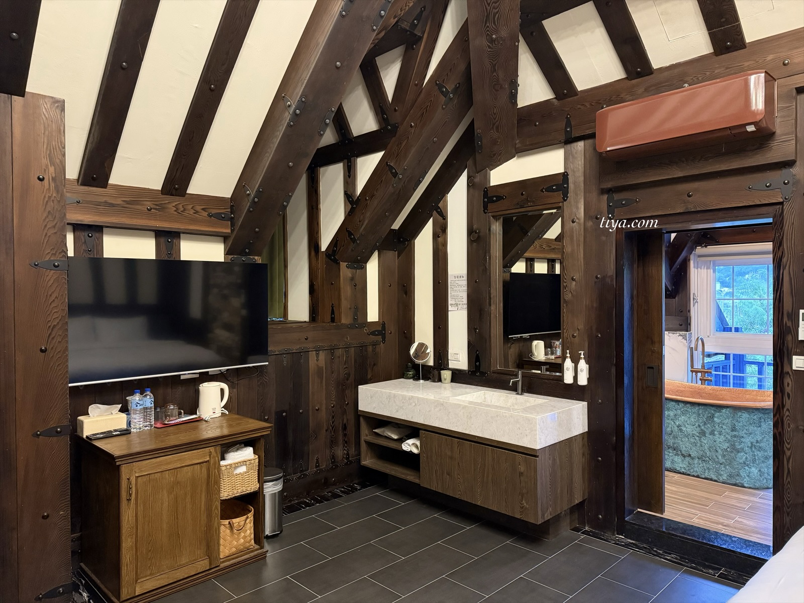 埔里民宿推薦|藍色城堡 X 茱諾法式甜點 住在城堡吃下午茶 - 第22張圖 埔里民宿推薦|藍色城堡 X 茱諾法式甜點 住在城堡吃下午茶