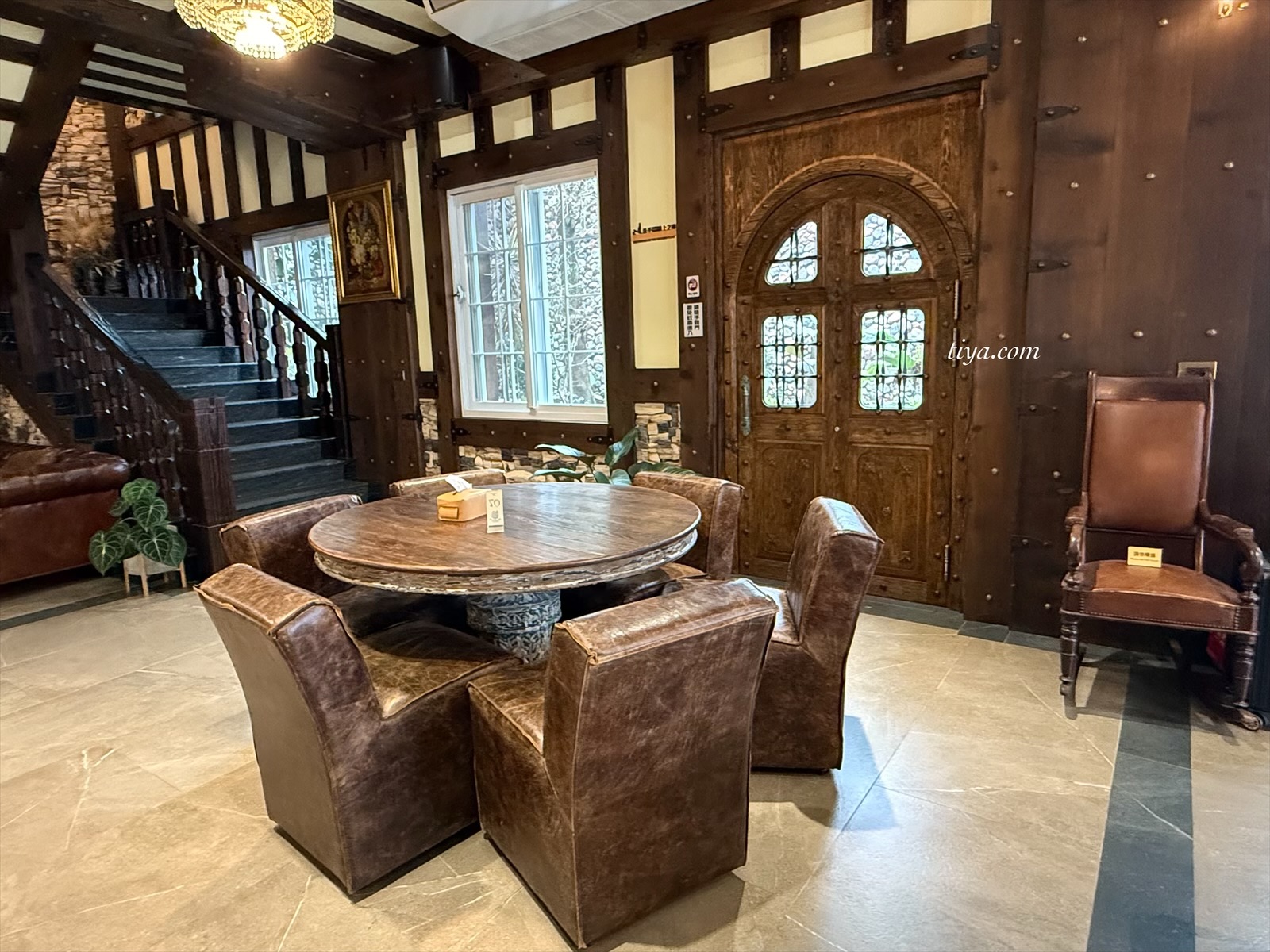 埔里民宿推薦｜藍色城堡 X 茱諾法式甜點 住在城堡吃下午茶