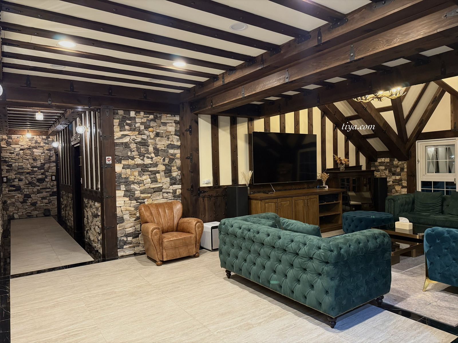 埔里民宿推薦|藍色城堡 X 茱諾法式甜點 住在城堡吃下午茶 - 第16張圖 埔里民宿推薦|藍色城堡 X 茱諾法式甜點 住在城堡吃下午茶