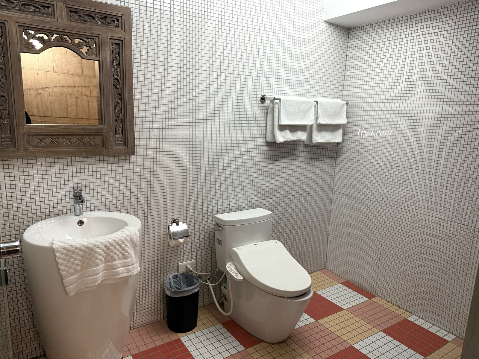 宜蘭寵物友善民宿｜有朋會館，會呼吸的清水模綠建築，鄰近三層坪、望龍埤