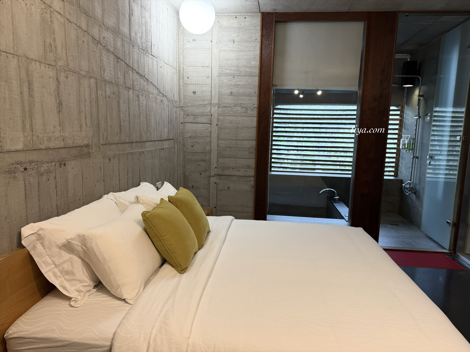 宜蘭寵物友善民宿｜有朋會館，會呼吸的清水模綠建築，鄰近三層坪、望龍埤