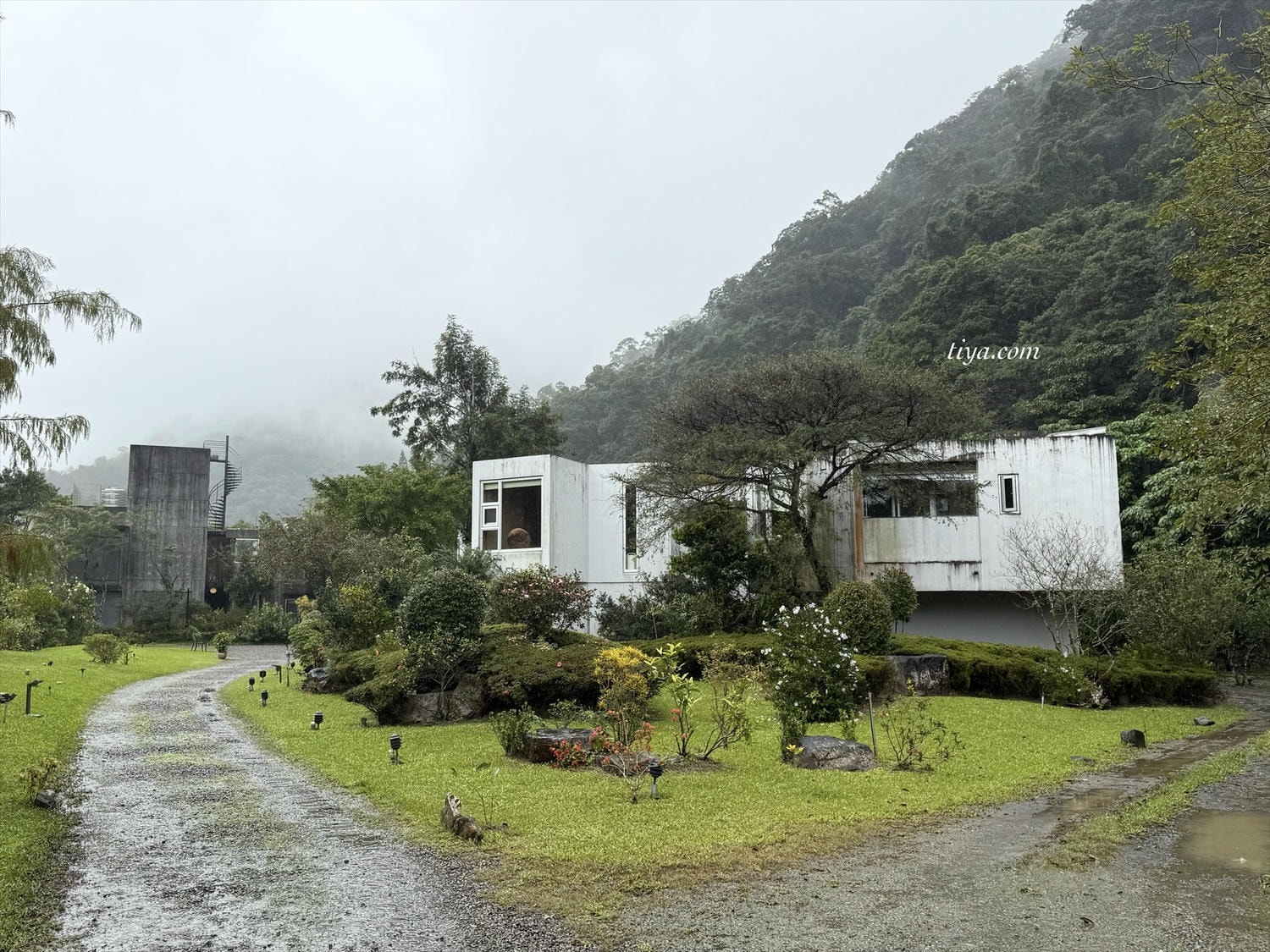 宜蘭寵物友善民宿|有朋會館,會呼吸的清水模綠建築,鄰近三層坪、望龍埤 - 第7張圖 宜蘭寵物友善民宿|有朋會館,會呼吸的清水模綠建築,鄰近三層坪、望龍埤