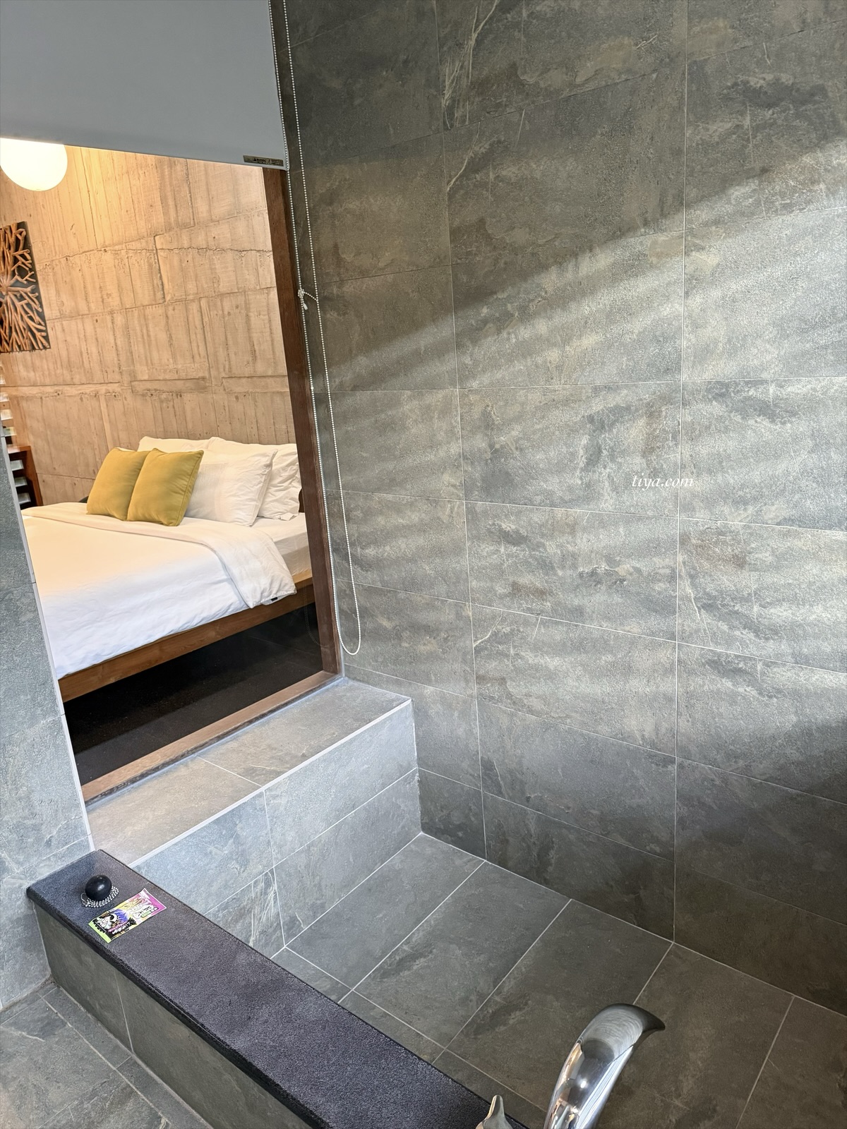 宜蘭寵物友善民宿｜有朋會館，會呼吸的清水模綠建築，鄰近三層坪、望龍埤