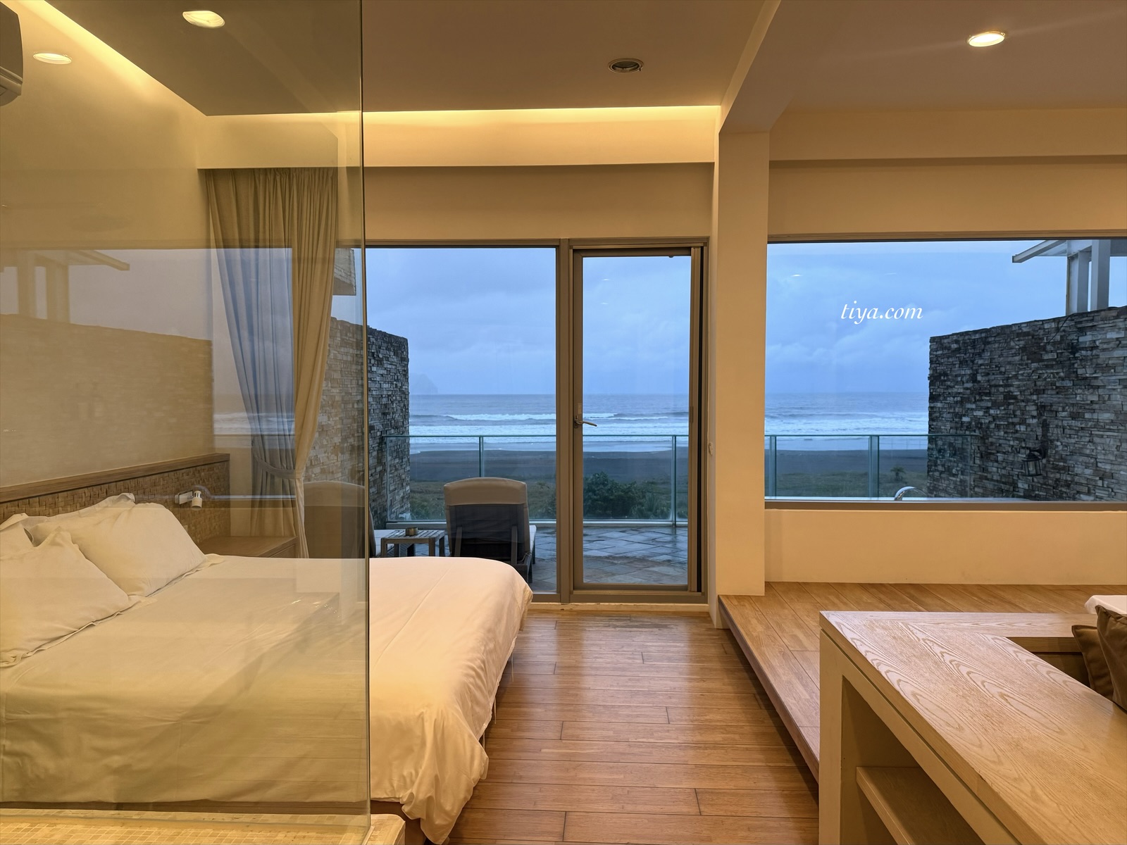 宜蘭看海民宿推薦｜遇見海渡假會館 在浴缸賞無敵海景