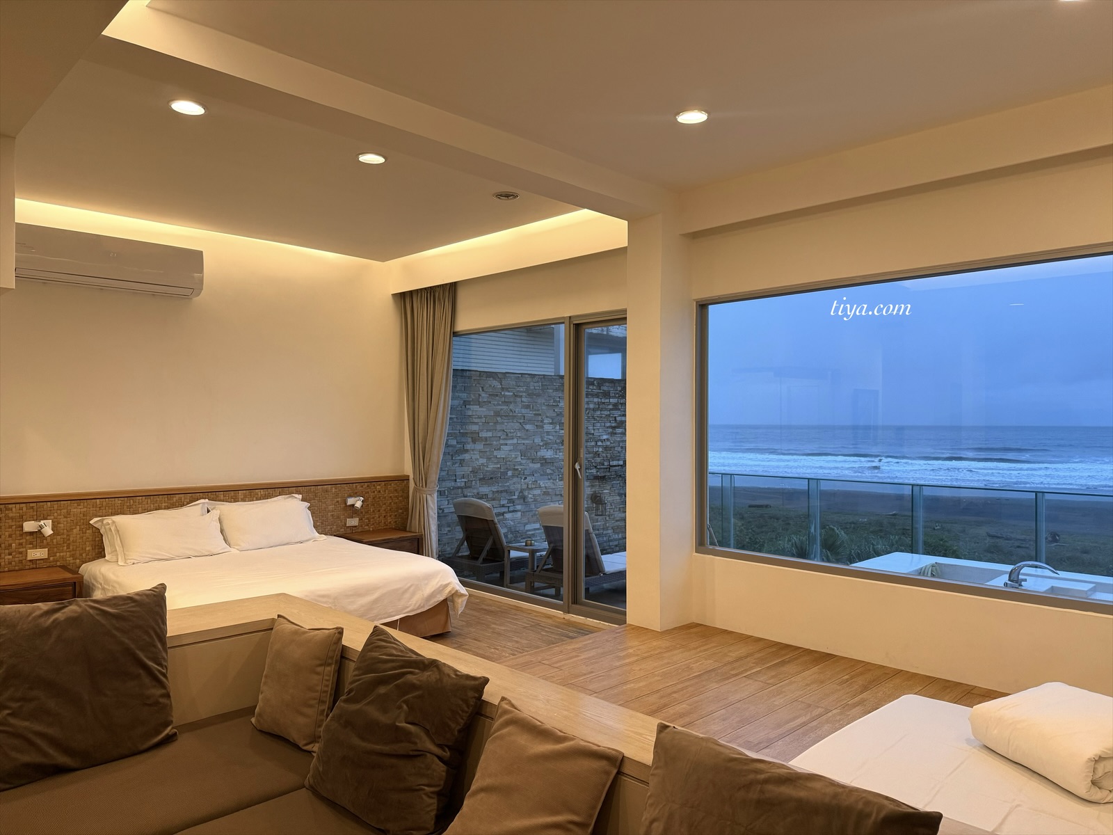 宜蘭看海民宿推薦｜遇見海渡假會館 在浴缸賞無敵海景