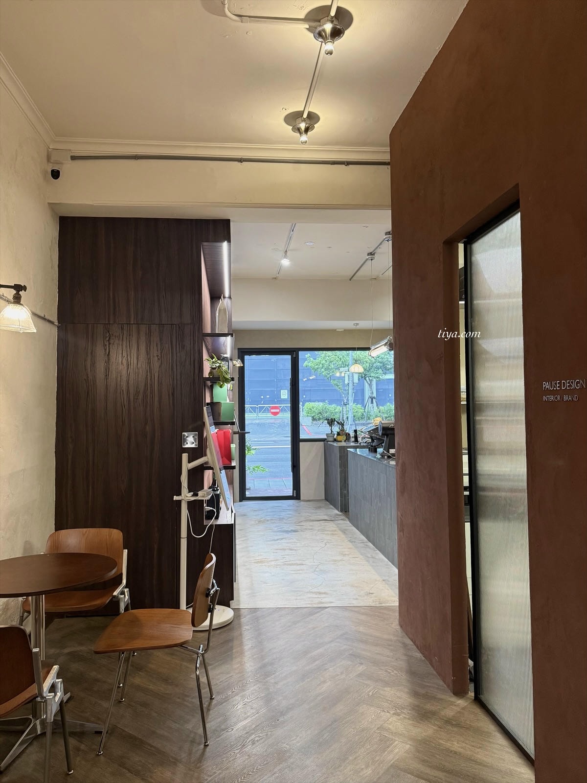 南港展覽館咖啡廳|PAUSE Coffee Roaster 環境舒適,甜點和披薩推薦 - 第2張圖 南港展覽館咖啡廳|PAUSE Coffee Roaster 環境舒適,甜點和披薩推薦