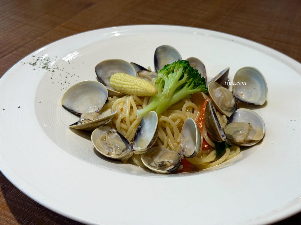 西門高 CP 值質感住宿推薦|薆悅酒店西寧館開箱,地點好、有浴缸,早餐簡單好吃 - 第17張圖 西門高 CP 值質感住宿推薦|薆悅酒店西寧館開箱,地點好、有浴缸,早餐簡單好吃