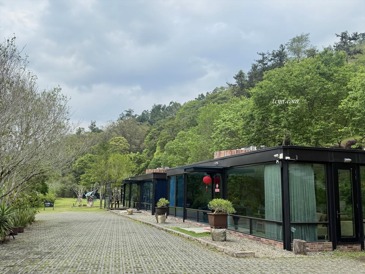 埔里泡湯民宿推薦｜方圓行止 住進7000坪山林！樹屋、玻璃屋、泡茶、採果超愜意