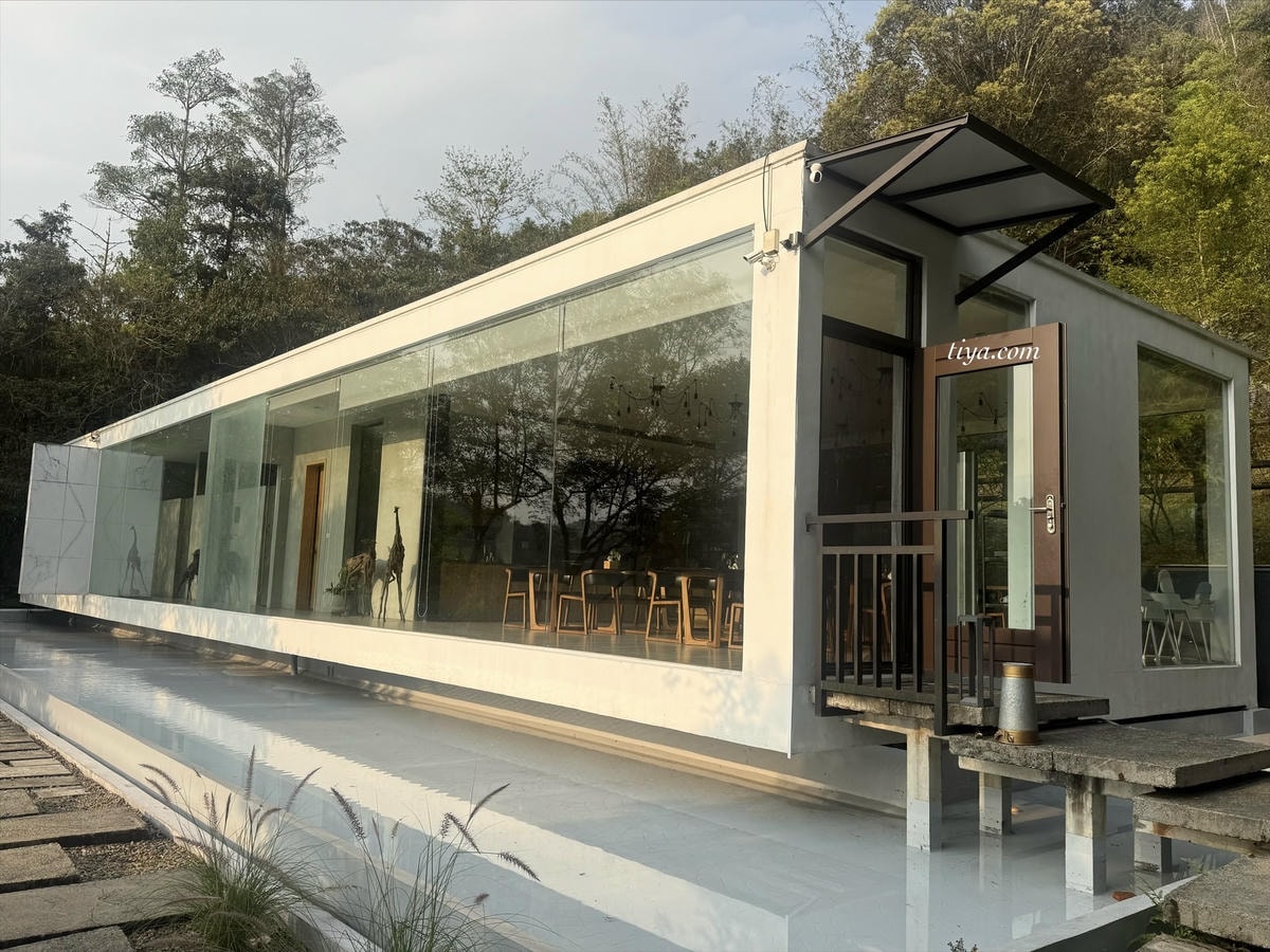 埔里泡湯民宿推薦｜方圓行止 住進7000坪山林！樹屋、玻璃屋、泡茶、採果超愜意