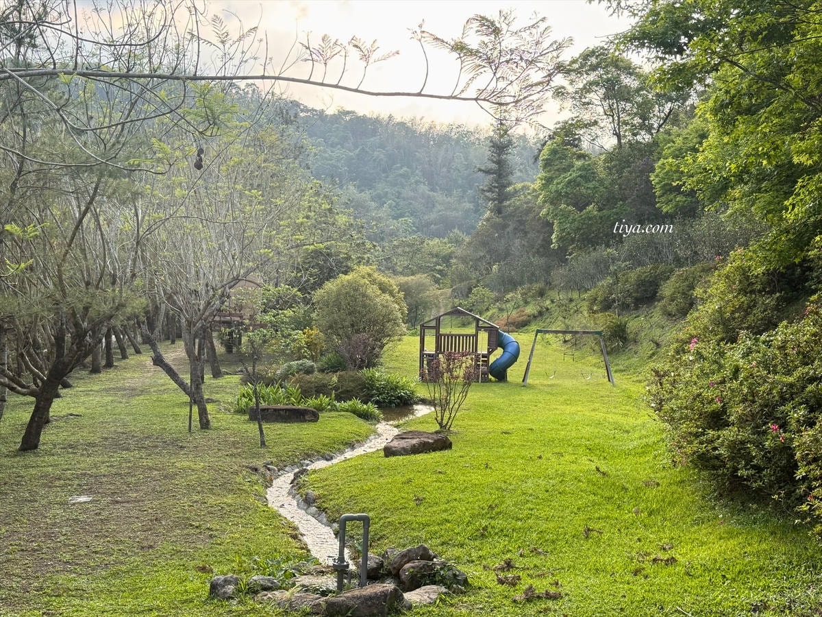 埔里泡湯民宿推薦｜方圓行止 住進7000坪山林！樹屋、玻璃屋、泡茶、採果超愜意