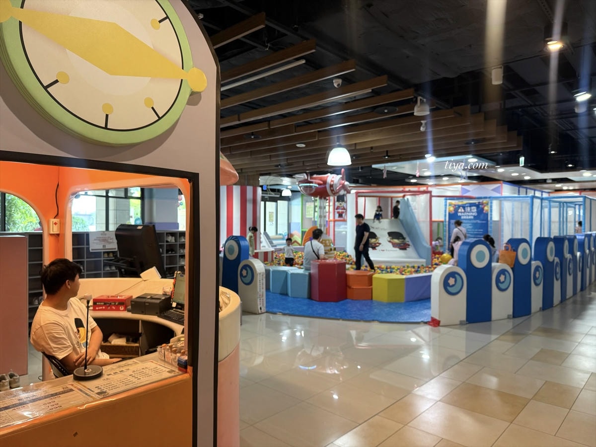 淡水福容大飯店住宿推薦|蜜月套房開箱、早晚餐自助餐評價與泡湯設施 - 第21張圖 淡水福容大飯店住宿推薦|蜜月套房開箱、早晚餐自助餐評價與泡湯設施