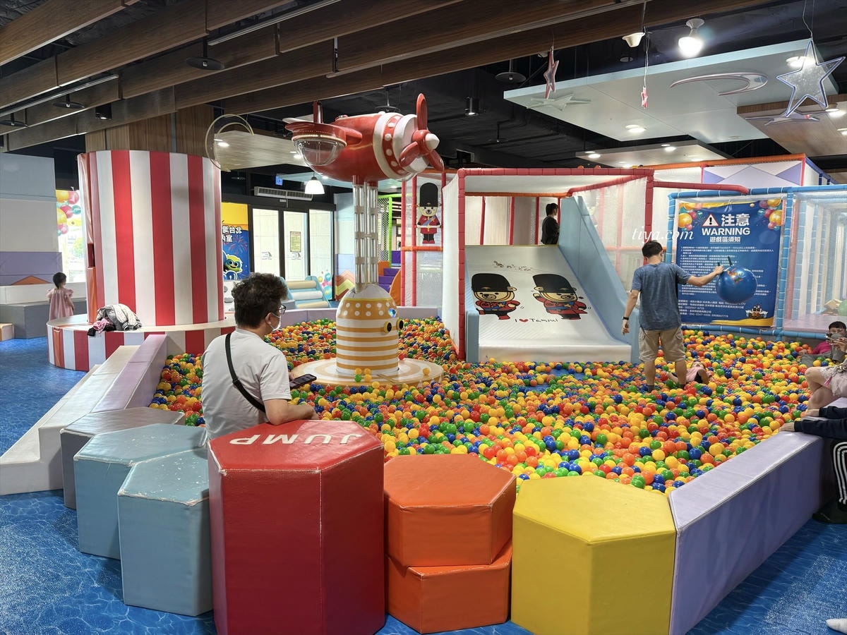 淡水福容大飯店住宿推薦|蜜月套房開箱、早晚餐自助餐評價與泡湯設施 - 第22張圖 淡水福容大飯店住宿推薦|蜜月套房開箱、早晚餐自助餐評價與泡湯設施