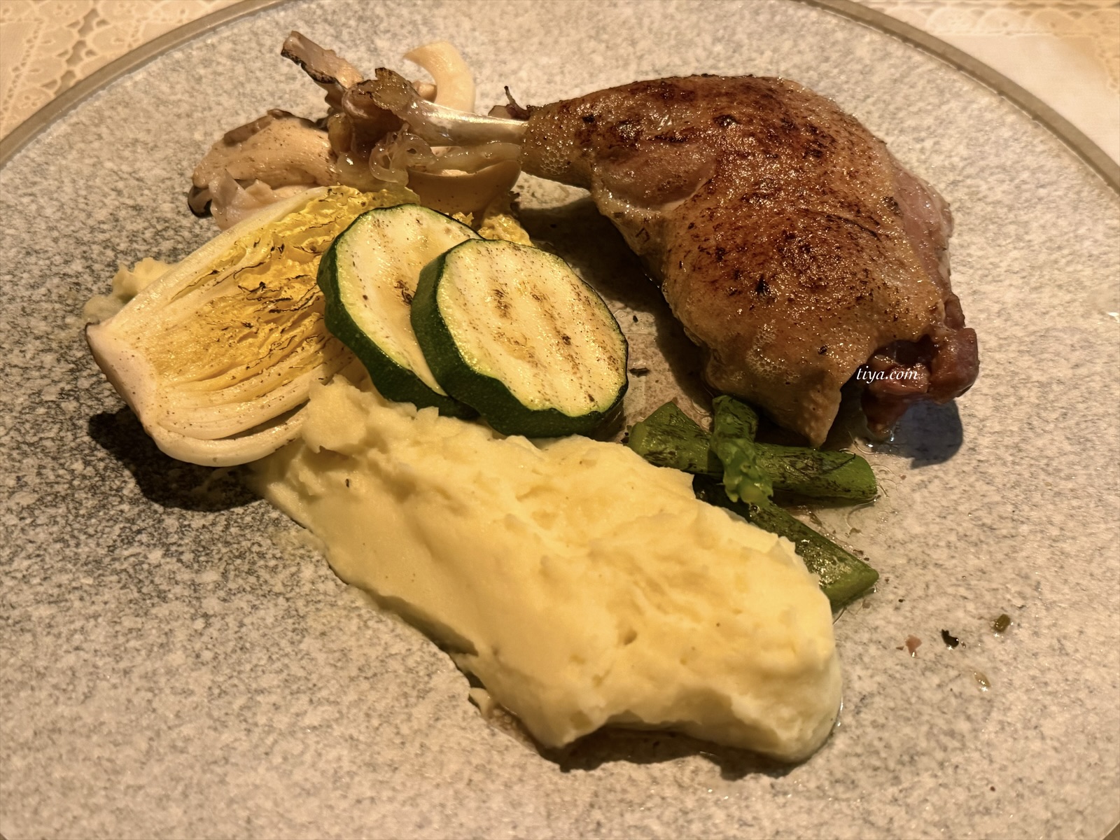 松山區餐酒館|No.641 Bistro 義式餐酒館,氛圍適合約會聚餐,經典主餐一次分享 - 第11張圖 松山區餐酒館|No.641 Bistro 義式餐酒館,氛圍適合約會聚餐,經典主餐一次分享