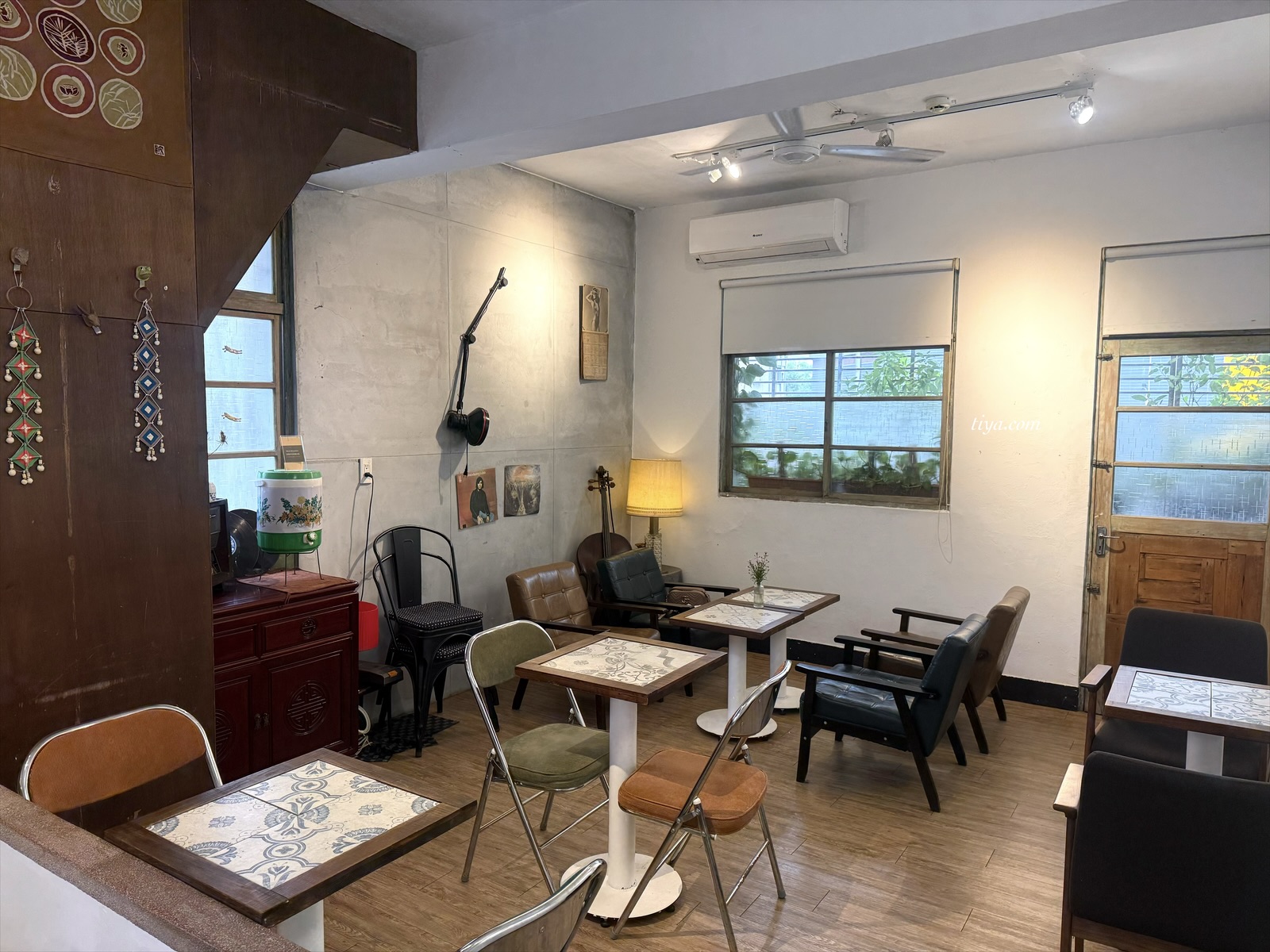 宜蘭礁溪復古咖啡廳|河馬 Homa Coffee 寵物友善,還有特色陽台座位 - 第4張圖 宜蘭礁溪復古咖啡廳|河馬 Homa Coffee 寵物友善,還有特色陽台座位
